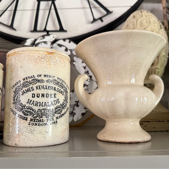 Vintage Heavily Crazed & Stained Ceramic Urn Vase with Double Handles - Picture 7 of 16